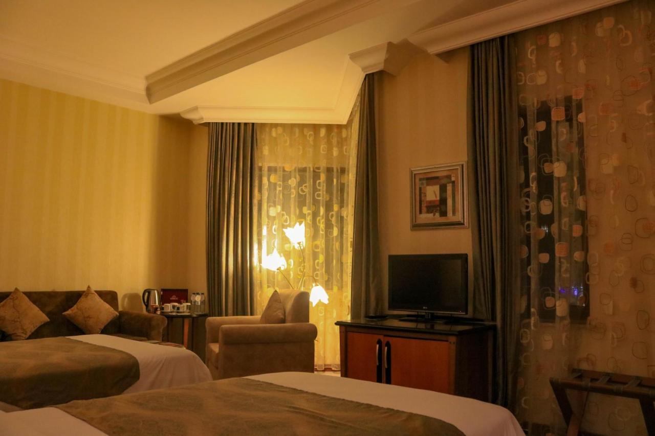 Grand Hotel Europe Baku Luaran gambar